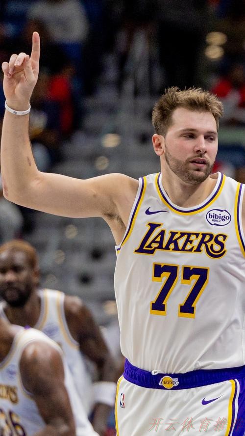 开云体育官方网站：东契奇41+9字母哥空砍32+10 湖人客场大胜雄鹿
