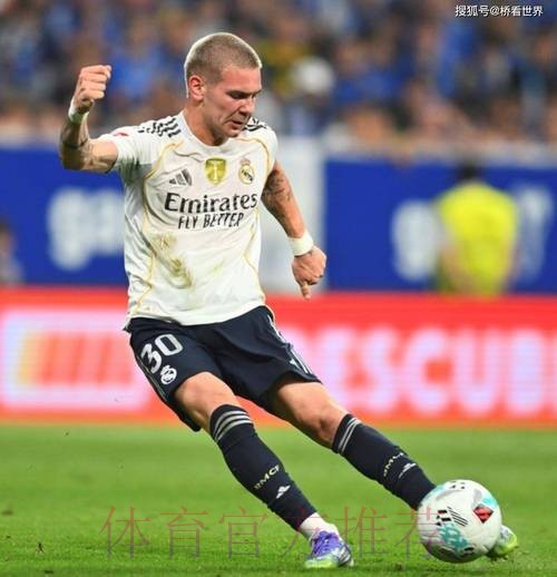 世体：维+居都没站出来 马斯坦托诺难匹敌亚马尔