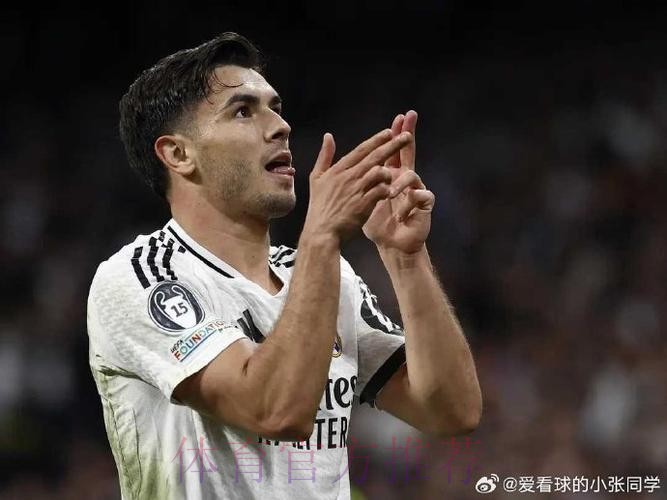 马卡:皇马与25岁迪亚斯达成续约协议 近期官宣 马卡:皇马与25岁迪亚斯达成续约协议 近期官宣